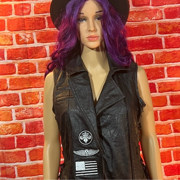 Affliction Women’s black leather vest. - Picture 10 of 15